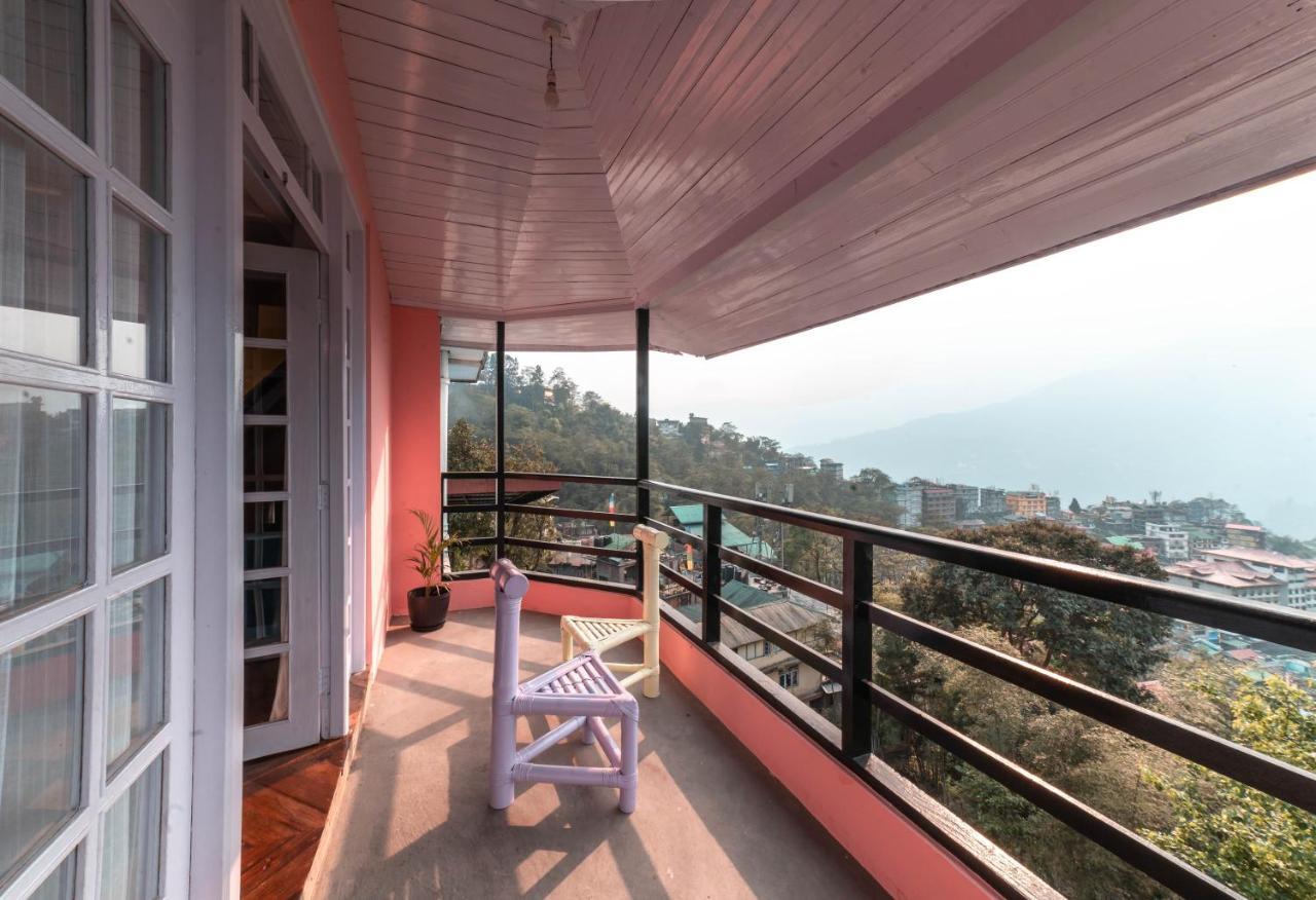 Tag Along 2 0 Hostel Gangtok Exterior foto
