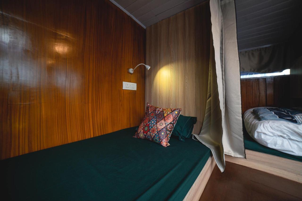Tag Along 2 0 Hostel Gangtok Exterior foto