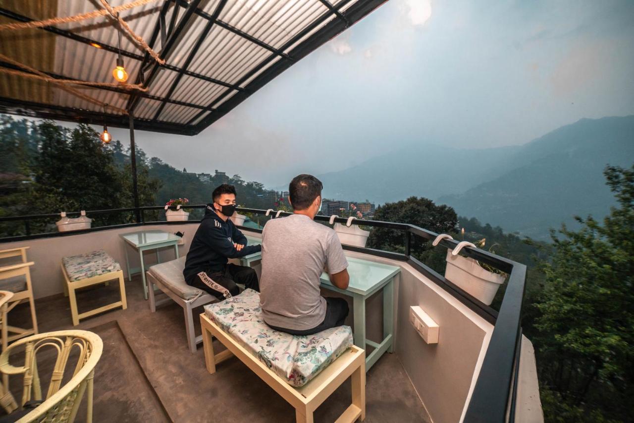 Tag Along 2 0 Hostel Gangtok Exterior foto